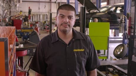 «Oil Change Services at Meineke Car Care Centers» video preview